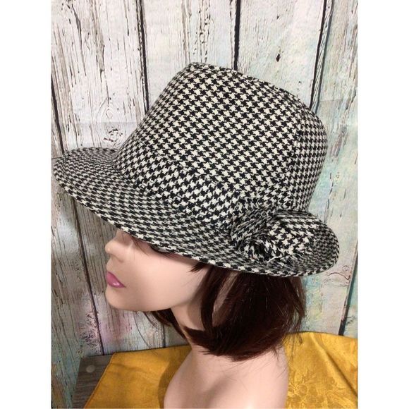NEW Houndstooth Fedora Trilby Wool Blend Hat Flower Accent Side One Size 🧸 - Picture 13 of 13